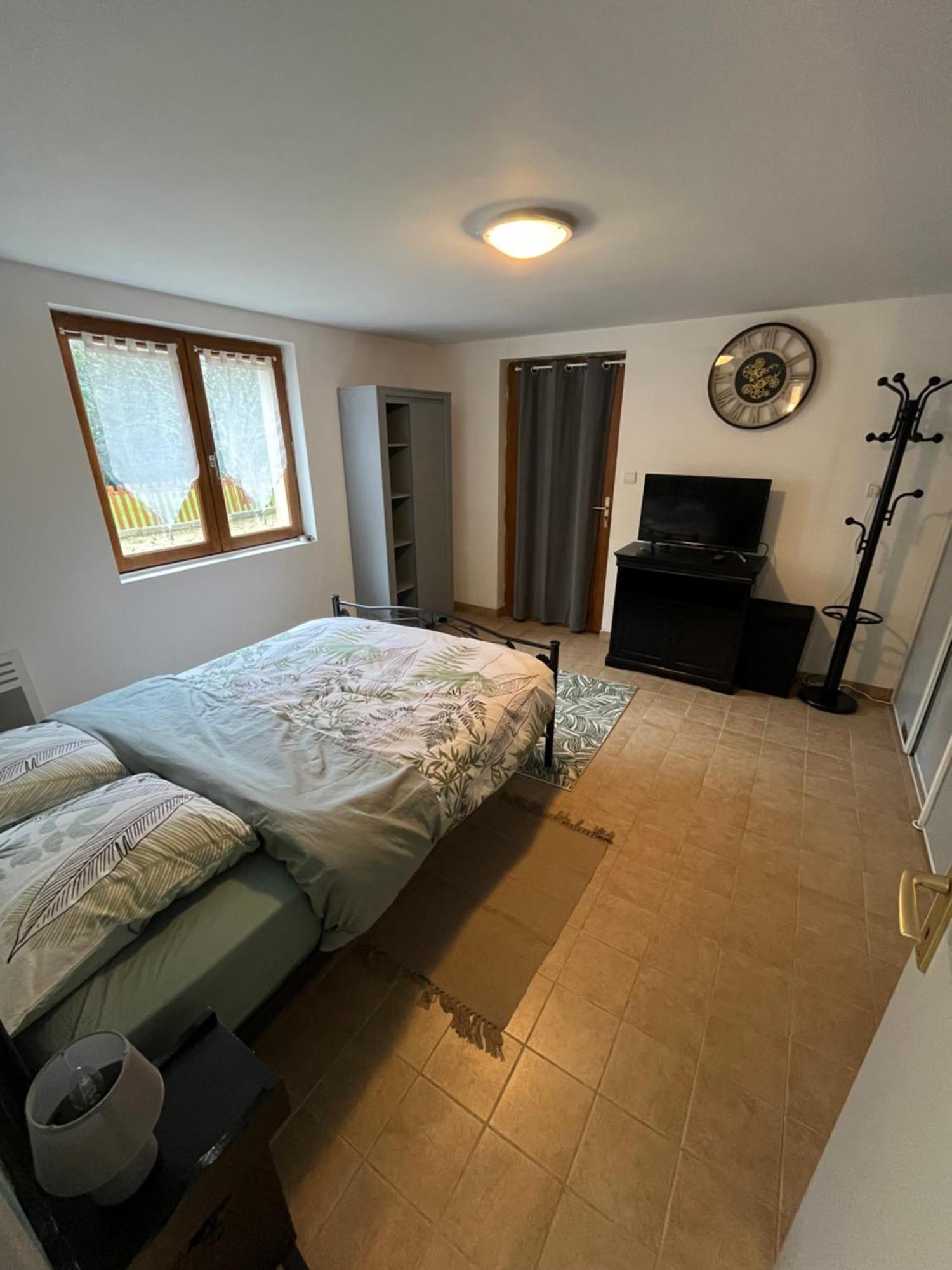 Bonneuil-Matours Logement Paisible En Bord De Vienne מראה חיצוני תמונה