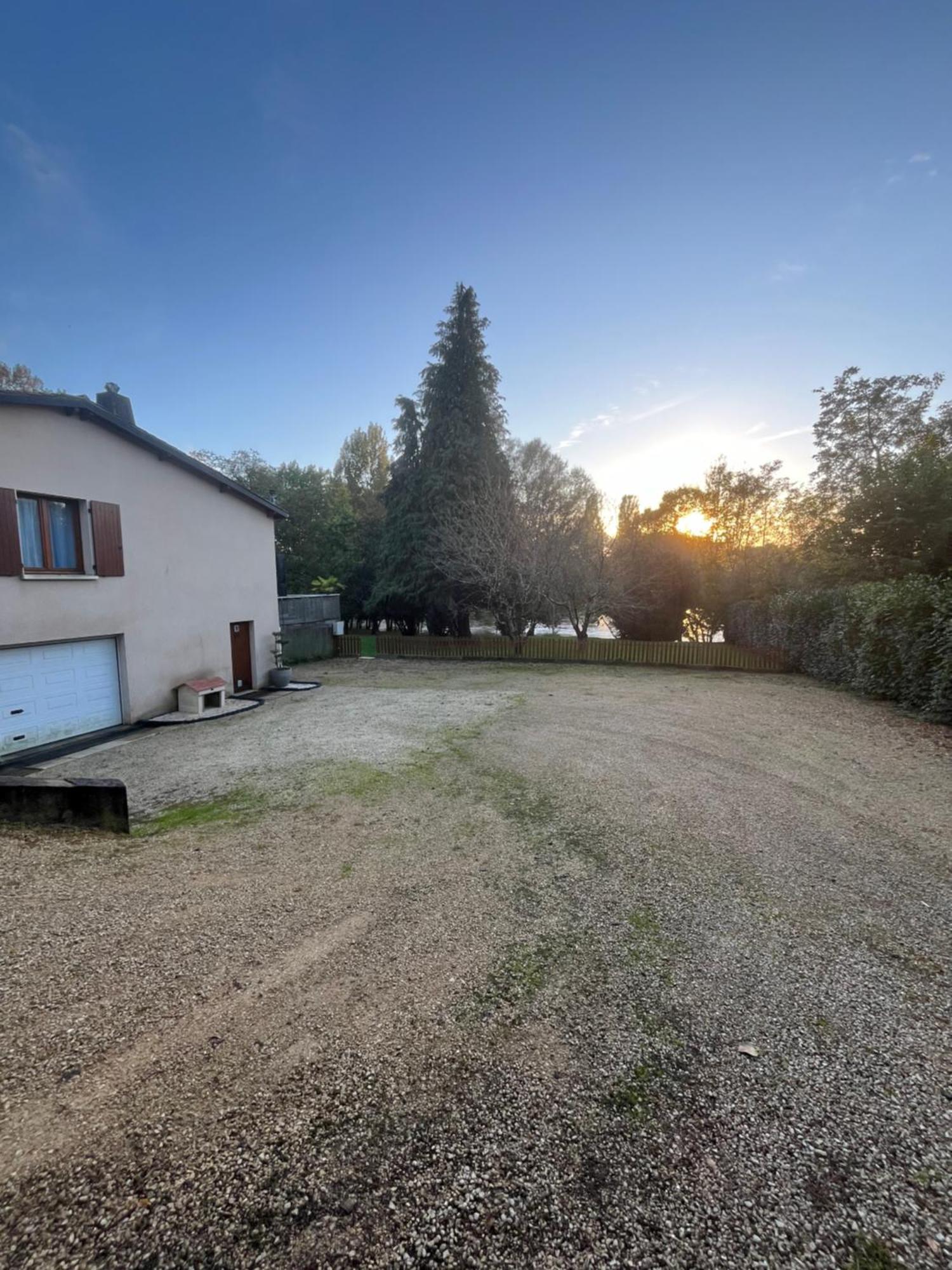 Bonneuil-Matours Logement Paisible En Bord De Vienne מראה חיצוני תמונה